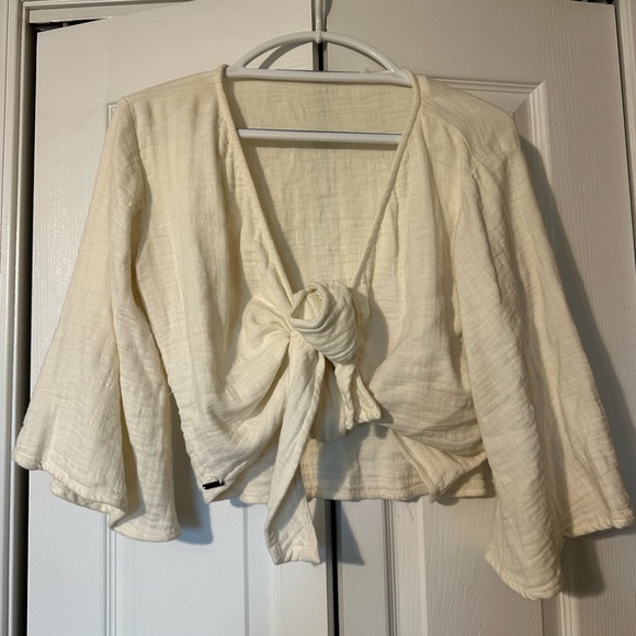 Billabong Tops - Billabong Tie/Wrap Bell Sleeve Top